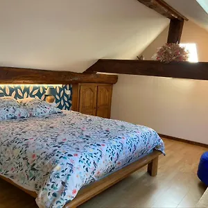 sous-le-bon-toit.hotels-rhonealpes.com/